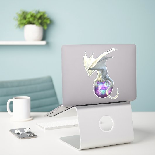 Sticker Imaginaire de la sphère violet du dragon blanc de  (Ordinateur portable sur le bureau)