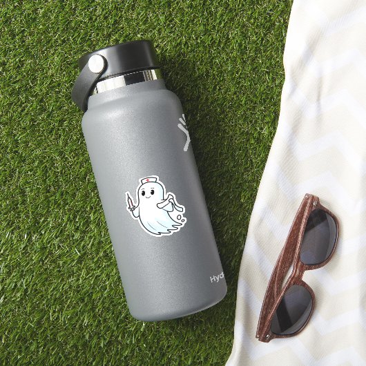 Sticker infirmière fantôme Classic T-Shirt_1 (HydroFlask Insitu)
