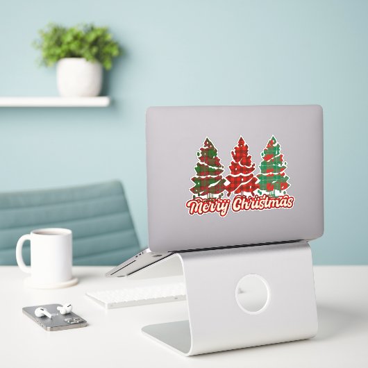 Sticker Joyeux Buffalo Plaid Trees-42019 (Ordinateur portable sur le bureau)