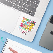Sticker Joyeux Premier Jour D'école Crayon Mignon À Points (Ordinateur portable avec iPhone)