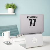 Sticker Khvicha Kvaratskhelia (Ordinateur portable sur le bureau)