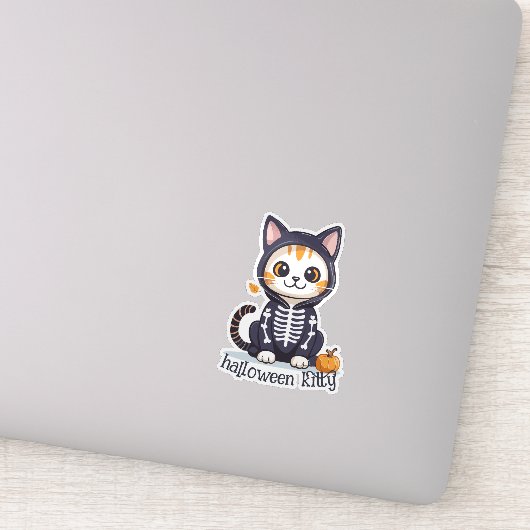Sticker Kitty en costume Halloween (Détail)