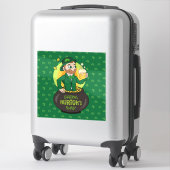 Sticker Leprechaun de dessin dans une casserole d'or tenan (Sur valise)