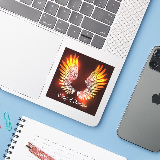 Sticker Les ailes de la liberté (Ordinateur portable avec iPhone)
