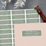 Sticker Les hôtes mariages simples s'adressent à 27 destin<br><div class="desc">Ces étiquettes de adresse d'hôtes mariages faciles à customiser sont parfaits pour votre papeterie mariage minimaliste moderne. Ces autocollants peuvent être utilisés pour des notes de remerciement, enregistrer les dates, invitations, et plus encore. Un nom et une adresse différents peuvent être imprimés sur chacun des 27 étiquettes sur un arrière...</div>