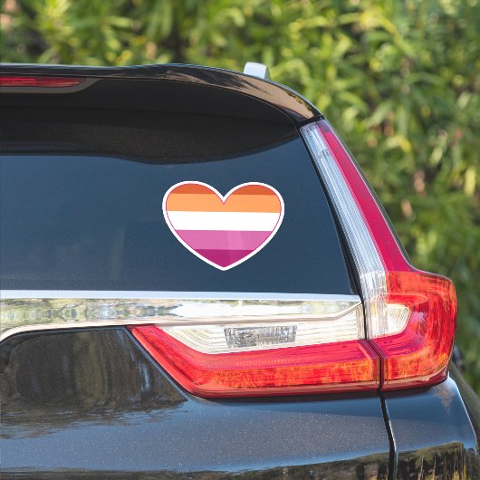 Sticker Lesbian LGBTQ+ Pride et soutien Coeur arc-en-ciel (Côté voiture)