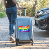 Sticker LGBT Flying Rainbow Gay pride Drapeau Texte Queer (Valise Insitu)