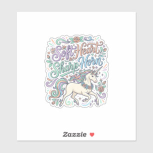Sticker Licorne Cœur Doux Corne Pointue Fond Blanc Typogra