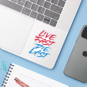 Sticker Live Fast die dernier (Ordinateur portable avec iPhone)