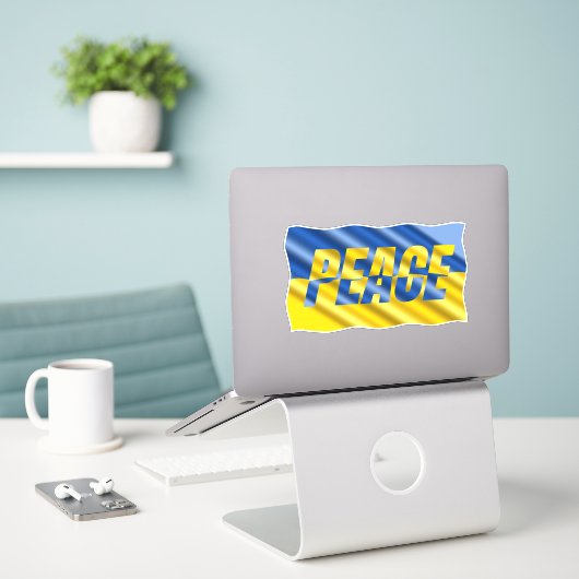 Sticker L'Ukraine bleue et jaune inspire la paix dans la g (Ordinateur portable sur le bureau)