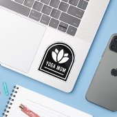 Sticker Maman yoga yogi mère (Ordinateur portable avec iPhone)