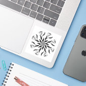 Sticker Mandala Fleur Géométrique (Ordinateur portable avec iPhone)