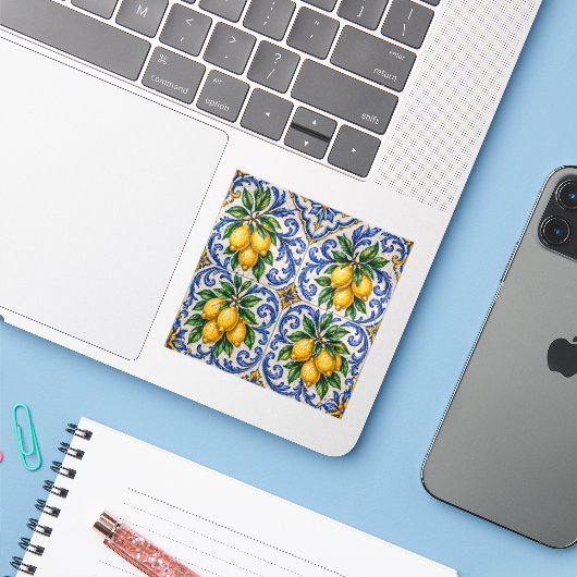 Sticker Mediterranean Lemon Azulejo Tile (Ordinateur portable avec iPhone)