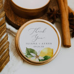 Sticker Merci Favori de citron moderne<br><div class="desc">Ces stickers de jardin de citron moderne vous remercient sont parfaits pour une réception de mariage de printemps ou d'été. Le design méditerranéen rustique présente de beaux citrons aquarellés aux fleurs blanches bohème et d'élégants feuilles verts. Personnalisez les étiquettes autocollants avec vos noms, l'événement (le cas échéant) et la date....</div>