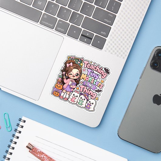 Sticker Mignonne Kawaii Professeur Petits Monstres Hallowe (Ordinateur portable avec iPhone)