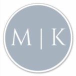 Sticker Monogramme bleu foncé Élégant Mariage minimal simp<br><div class="desc">Imprimé avec des initiales monographiques (que vous pouvez modifier,  modifier et personnaliser) en couleur bleue poussiéreuse personnalisée. Design disponible dans toutes les tailles,  il suffit de choisir la bonne taille que vous avez besoin.</div>