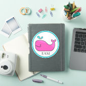 Sticker Monogramme de Preppy Nautical Pink et Aqua Whale (Couverture iPad)