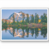 Sticker Mont Shuksan reflété dans le lac Reflection (Devant)