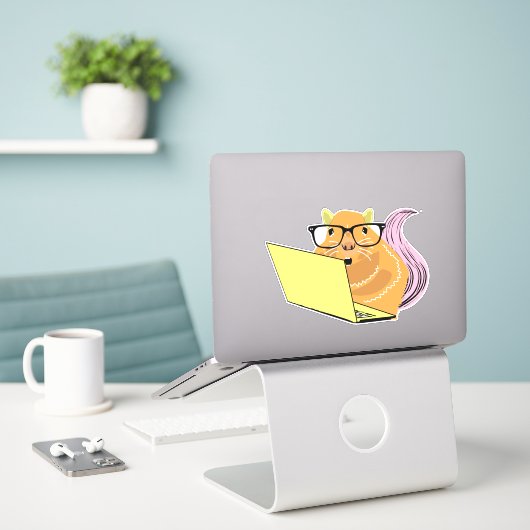 Sticker Naughty Squirrel #207 (Ordinateur portable sur le bureau)