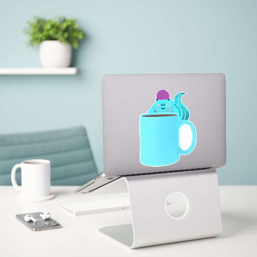 Sticker Naughty Squirrel #302 (Ordinateur portable sur le bureau)