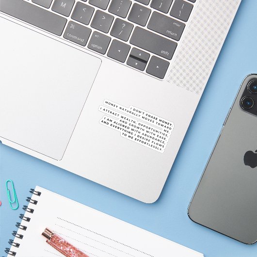 Sticker Ne poursuivez pas l'argent — Commandez-le (Ordinateur portable avec iPhone)