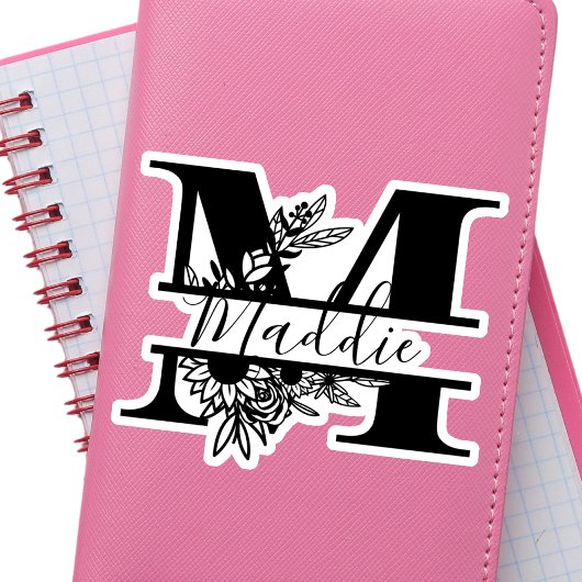 Sticker Noir et blanc Moderne Élégant "M" Nom