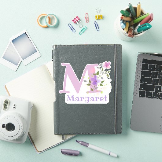 Sticker Nom Margaret plus Initial avec Floral Design (Couverture iPad)