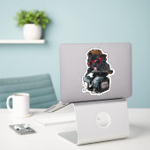 Sticker Notta Bear qui déchire (Ordinateur portable sur le bureau)