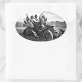 STICKER OVALE APACHES ET GERONIMO CONDUISANT UNE VOITURE À MOTEU (Sac)