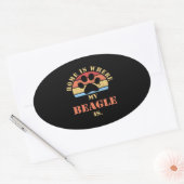 Sticker Ovale Chien Beagle mignon (Enveloppe)