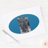 Sticker Ovale Cobh, Irlande Statues (Enveloppe)