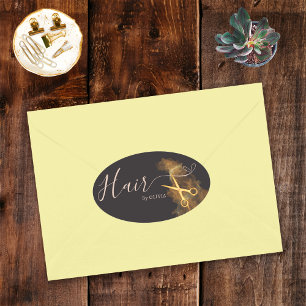 Sticker Ovale Coiffeur Rose Élégant Ciseaux Dorés Coiffeuse