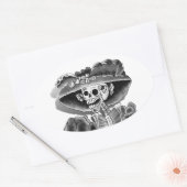 Sticker Ovale Femme de squelette qui rit (Enveloppe)