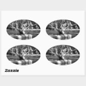 Sticker Ovale femme kayak (Feuille)