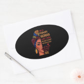 Sticker Ovale Je suis une femme de février (Enveloppe)