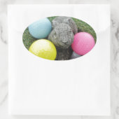 Sticker Ovale Lapin avec oeuf jaune rose (Sac)