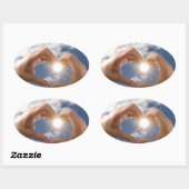 Sticker Ovale Mains d'amour (Feuille)