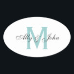 Sticker Ovale Monogramme et noms épousant l'autocollant<br><div class="desc">Lettre faite sur commande et noms bleus et gris de monogramme épousant l'autocollant.</div>