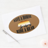 Sticker Ovale Ours gai Sauvez un cheval Marche un ours (Enveloppe)