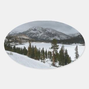 Sticker Ovale Snowy Ellery Lake California Paysage hivernal