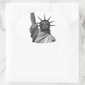 Sticker Ovale Statue noire et blanche de la Liberté (Sac)