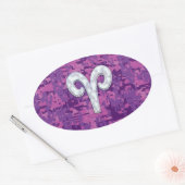 Sticker Ovale Symbole Pearl Like Aries sur Camo numérique rose (Enveloppe)