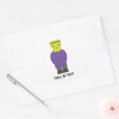 Sticker Ovale Trick ou traitement - Cute Frankenstein (Enveloppe)