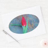 Sticker Ovale Tulipe rouge sur ardoise gris bleu (Enveloppe)