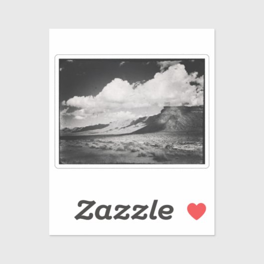 Sticker Paysage vintage de Montagne Noire et Blanche (Feuille)