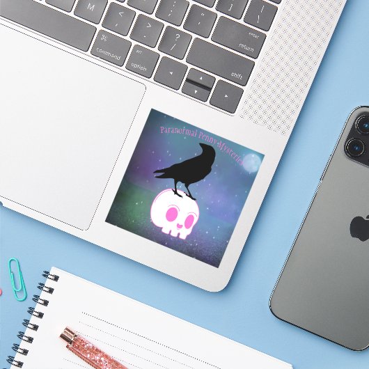Sticker Penny Paranormal (Ordinateur portable avec iPhone)