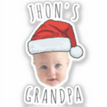 Sticker Personnalisé Visage bébé Père Noël Chapeau Photo d<br><div class="desc">Photo de Noël personnalisée pour le visage de bébé Père Noël, Remplacez le visage de ce bébé par votre photo préférée (assurez-vous de recadrer autant que possible sur le visage et utilisez une application pour enlever l'arrière - plan) et personnalisez ce drôle cadeau de Noël avec votre enfant, mari ou...</div>