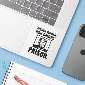 Sticker Personne. Femme. Mec. Caméra. Prison. (Ordinateur portable avec iPhone)