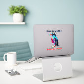 Sticker Pingouin (Ordinateur portable sur le bureau)