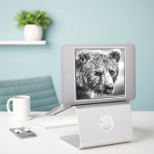 Sticker Portrait d'ours grizzli (Ordinateur portable sur le bureau)